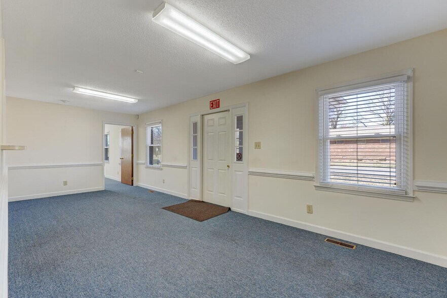 More Photos Of 601 W Harrison St, Reidsville Medical For Sale