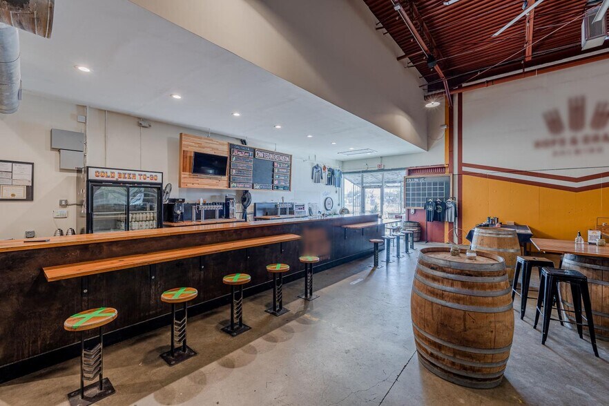 More Photos Of 507 E Calles St, Austin Loft Creative Space For Lease