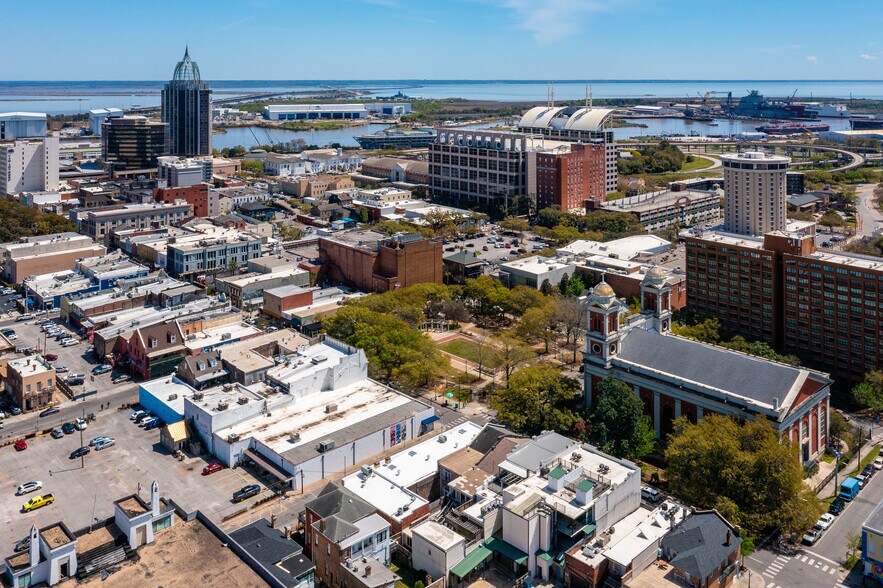 More Photos Of 350 Dauphin St, Mobile Restaurant For Lease