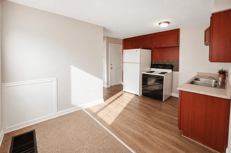 More Photos Of 3841 Carroll Ave, Dayton Apartments For Sale