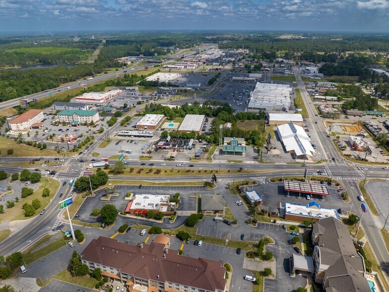 More Photos Of 806 US-82, Tifton Office For Sale