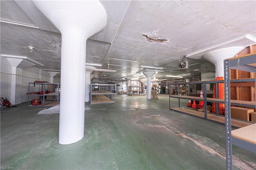 More Photos Of 1439 Sunset Blvd, Steubenville Light Manufacturing For Sale