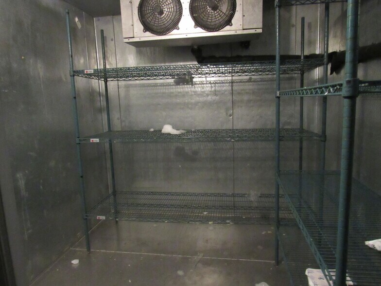 More Photos Of 150 W Dubois Ave, Dubois General Retail For Lease