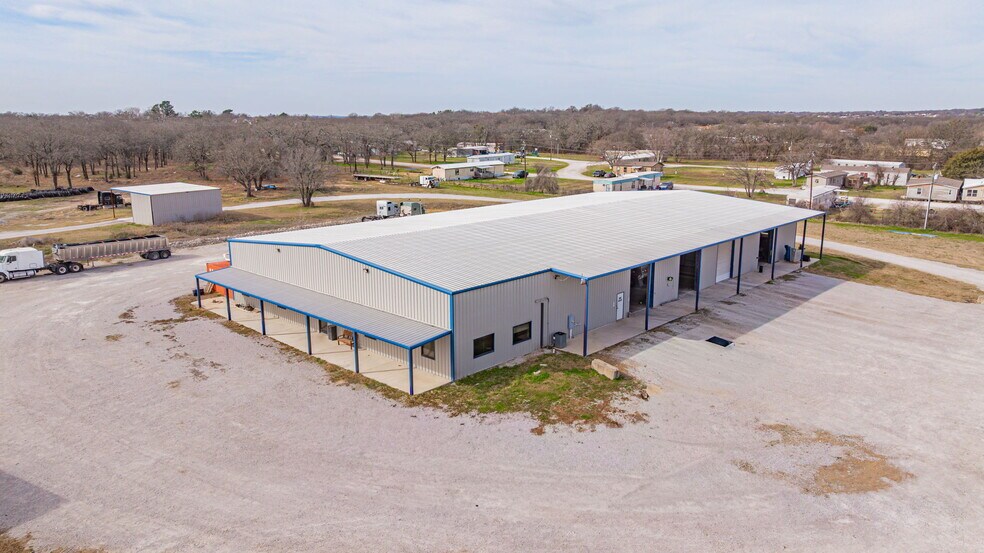 More Photos Of 4610 E Highway 199, Springtown General Retail For Sale