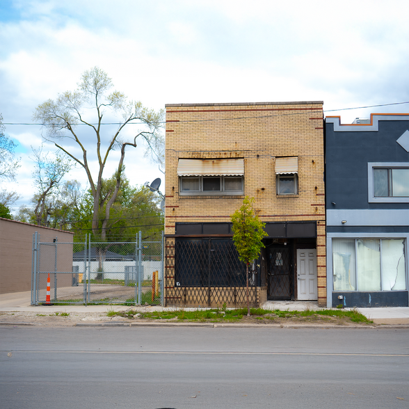 More Photos Of 19510 W Warren Ave, Detroit Storefront Retail Office For Sale