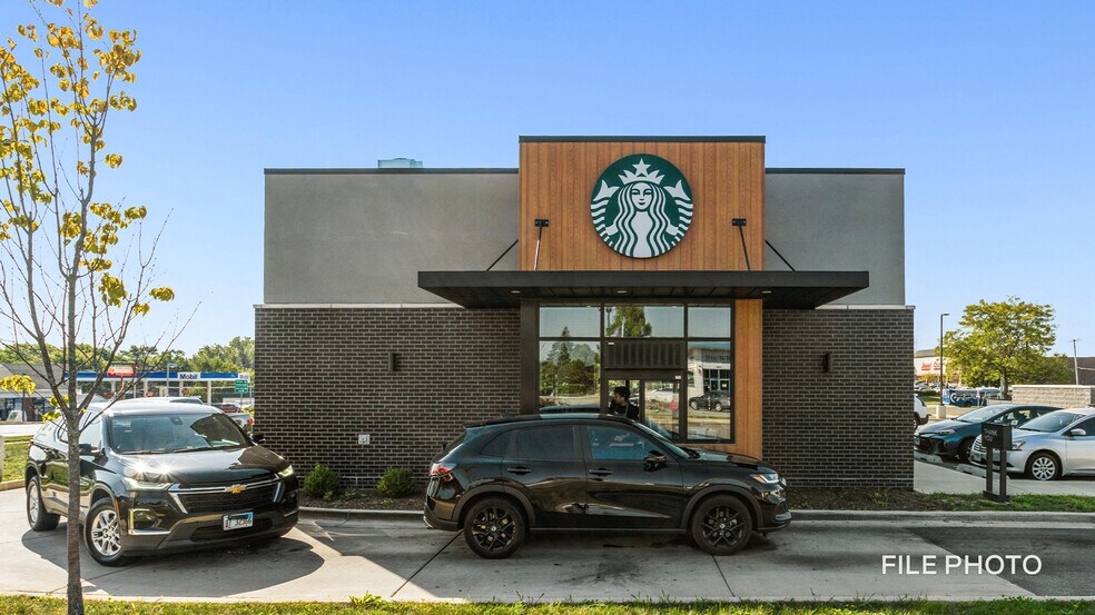 Primary Photo Of 5726 E Bannister Rd, Kansas City Fast Food For Sale