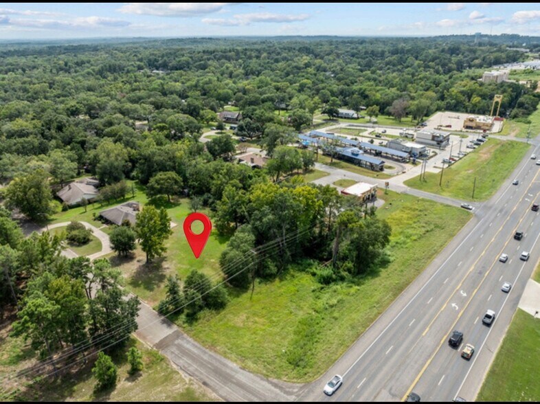 Primary Photo Of 103 Wesley Dr, Palestine Storefront Retail Office For Sale