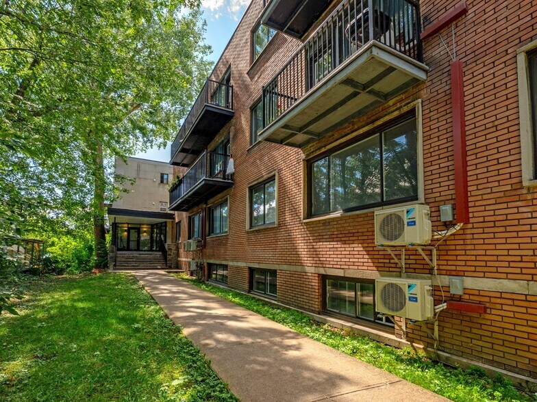 More Photos Of 4980 Av Clanranald, Montréal Apartments For Sale