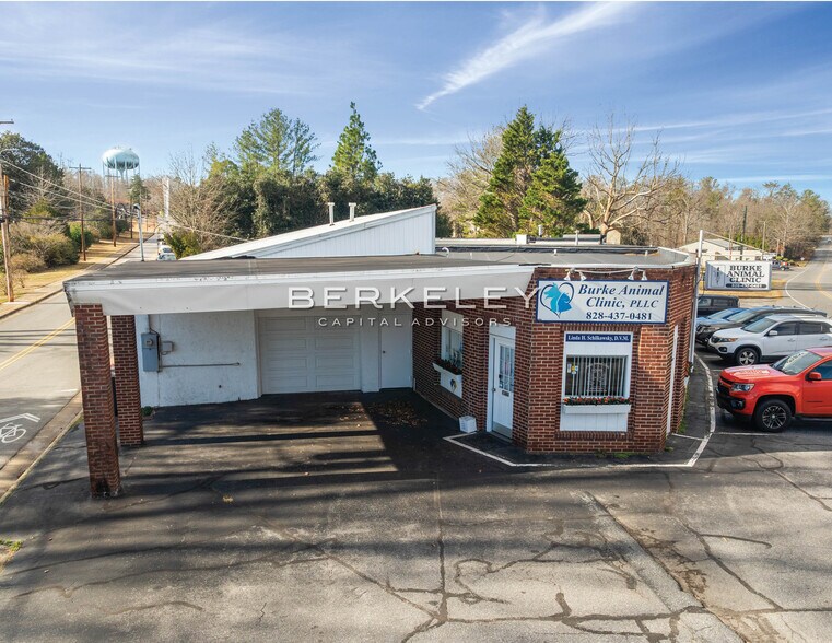 More Photos Of 1034 E Union St, Morganton General Retail For Sale