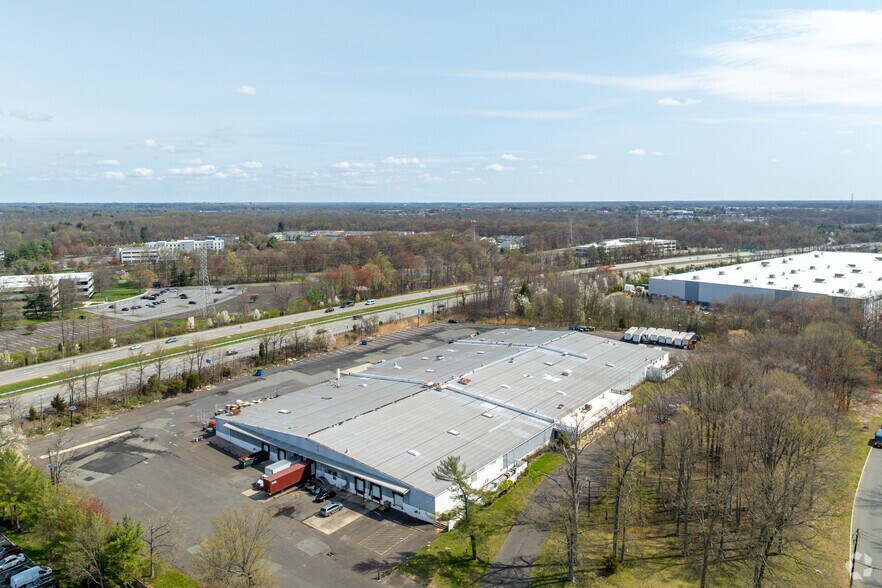 More Photos Of 6 Princess Rd, Lawrenceville Warehouse For Lease