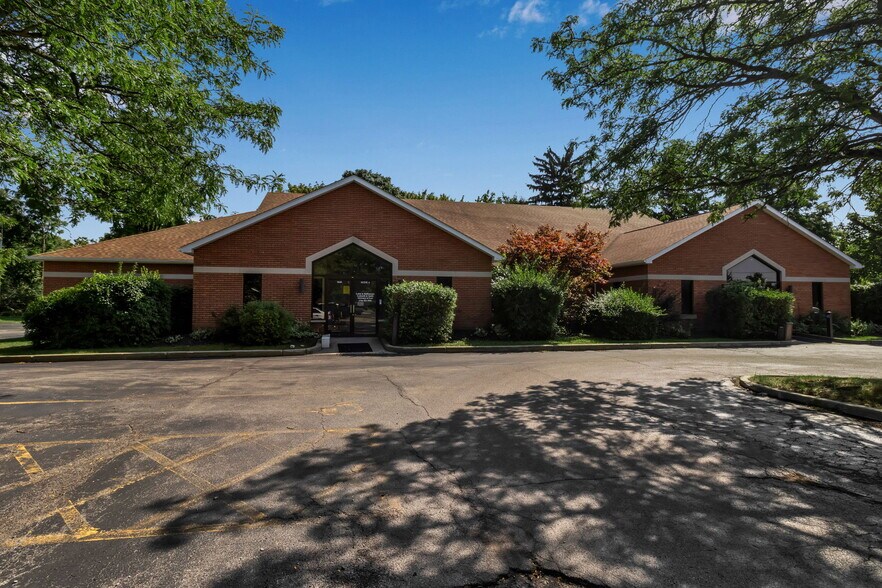 More Photos Of 6645 Main St, Buffalo Office For Sale