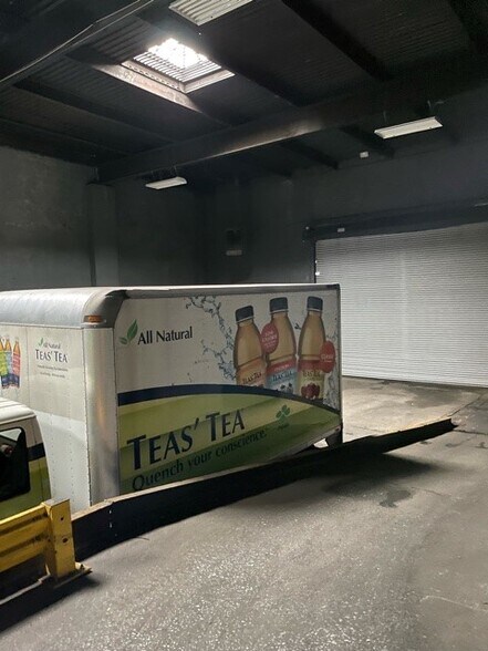 More Photos Of 50 Gold St, Brooklyn Warehouse For Lease