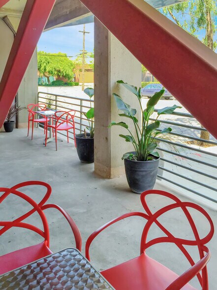 More Photos Of 737 2nd St, Oakland Apartments For Sale