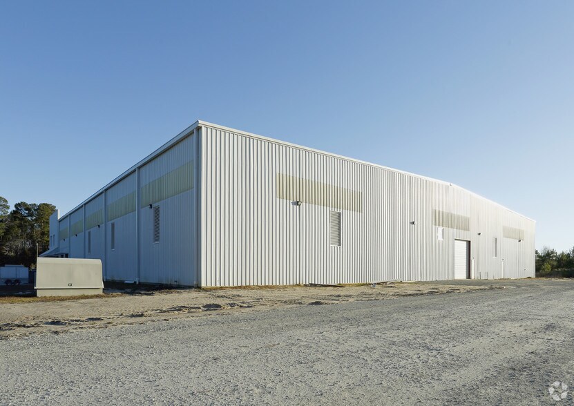 More Photos Of 137 Worth Beverage Dr, Burgaw Warehouse For Lease