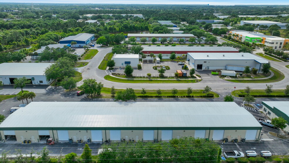 More Photos Of 8221-8239 Blaikie Ct, Sarasota Warehouse For Sale