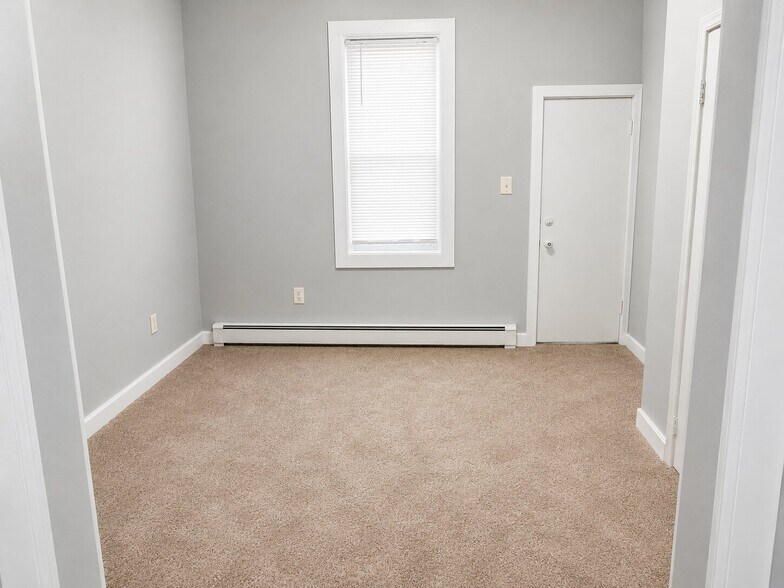 More Photos Of 7020 Woodland Ave, Philadelphia Apartments For Sale