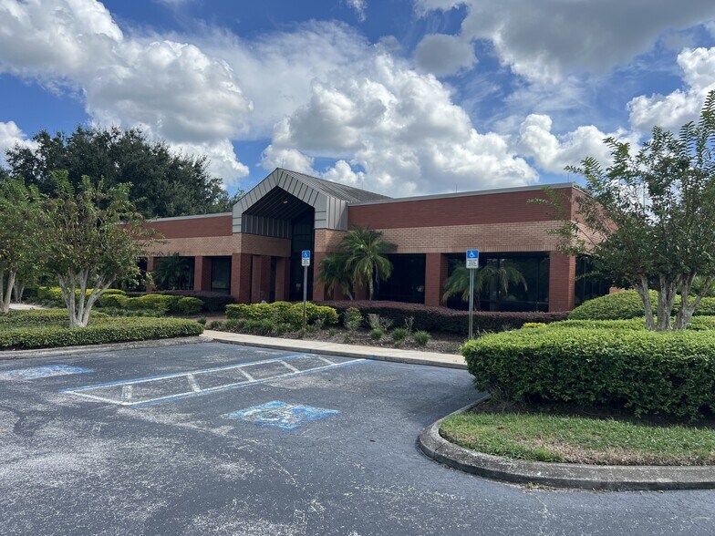 More Photos Of 702 Tillman Pl, Plant City Medical For Sale