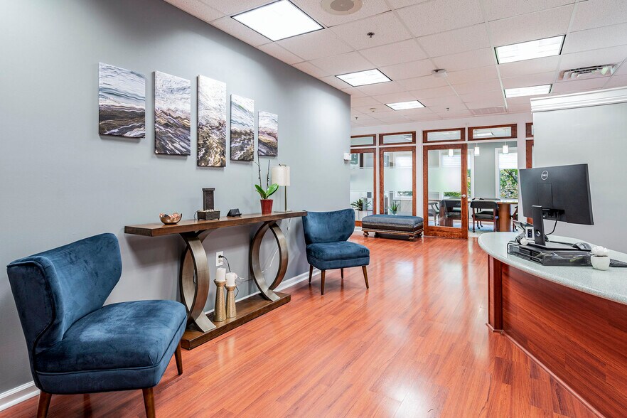 More Photos Of 807 Mantoloking Rd, Brick Office For Sale