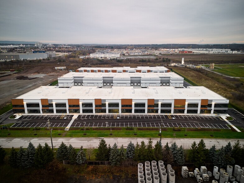 More Photos Of 3313 Superior Crt, Oakville Warehouse For Sale