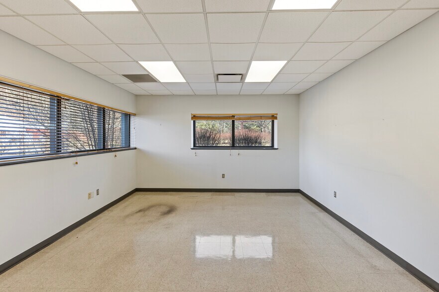 More Photos Of 200 Riverview Dr, Monessen Manufacturing For Lease