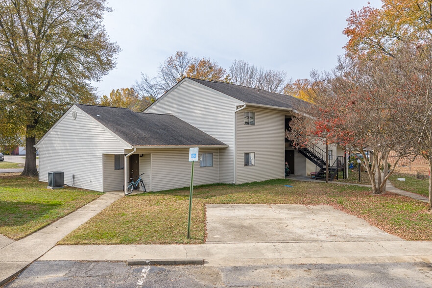More Photos Of 401 N Cumberland Ave, Russellville Apartments For Sale