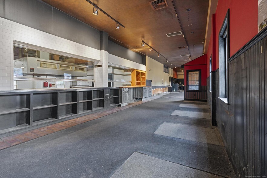 More Photos Of 24 W Main St, Avon Restaurant For Lease