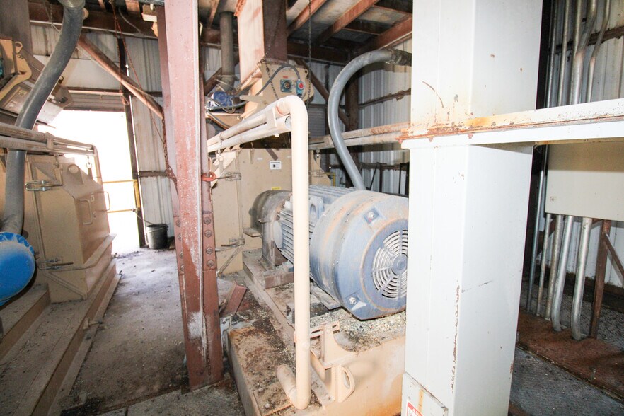More Photos Of 6059 159th St, Galva Food Processing For Sale