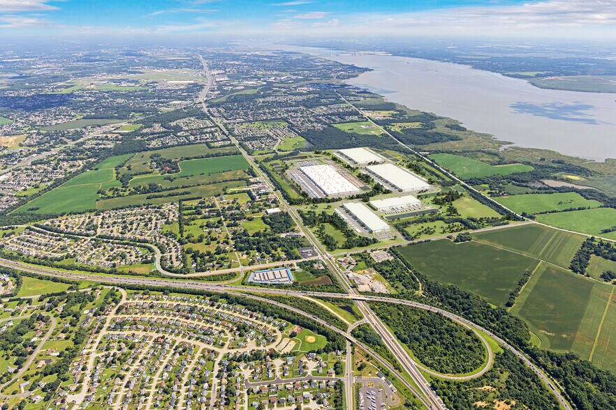 Primary Photo Of 820 River Rd, New Castle Unknown For Lease