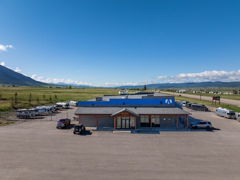 More Photos Of 22 Rorke rd, Etna General Retail For Sale
