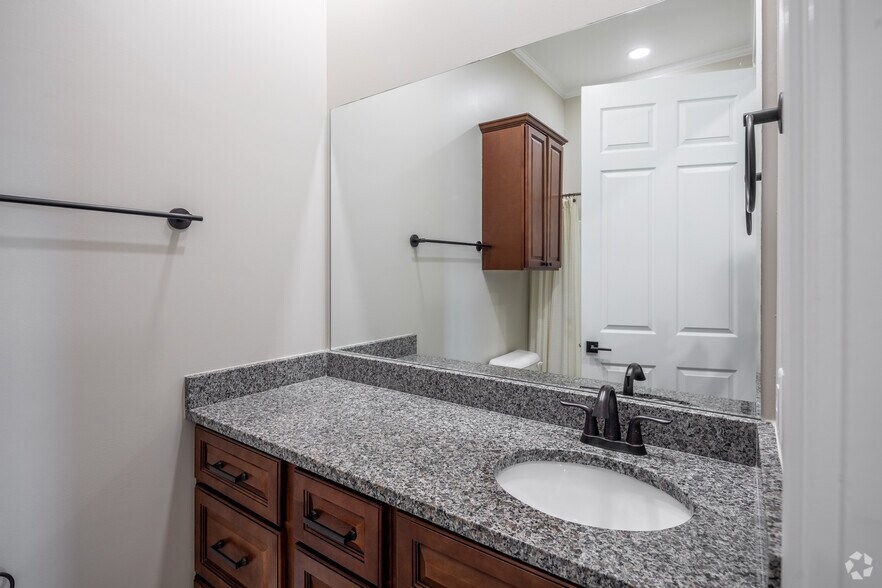 More Photos Of 820 N Thompson Ln, Murfreesboro Apartments For Sale