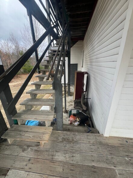 More Photos Of 171 Pine River Rd, Effingham Hospitality For Sale