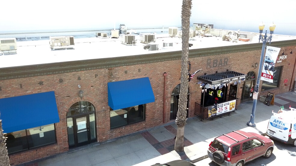 More Photos Of 108 W 3rd St, Long Beach Restaurant For Lease