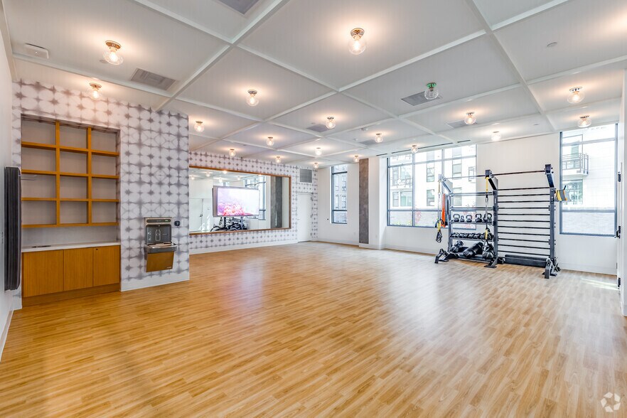 More Photos Of 2311 Dulles Station Blvd, Herndon Apartments For Lease