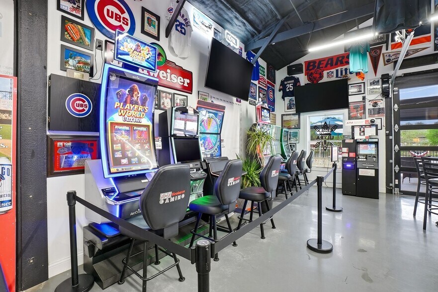 More Photos Of 116-118 S Water St, Wilmington Storefront Retail Office For Sale