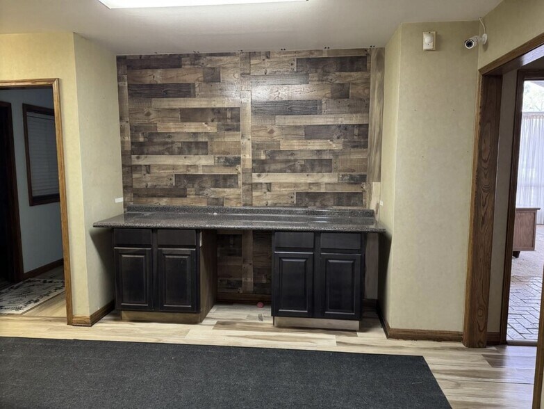 More Photos Of 2124 N 25th St, Waco Medical For Sale