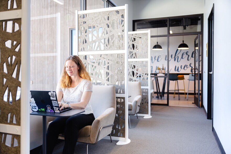 More Photos Of 2900 NW Clearwater Dr, Bend Coworking Space