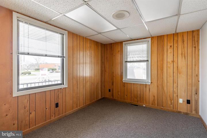 More Photos Of 915 N Hanover St, Elizabethtown Medical For Sale