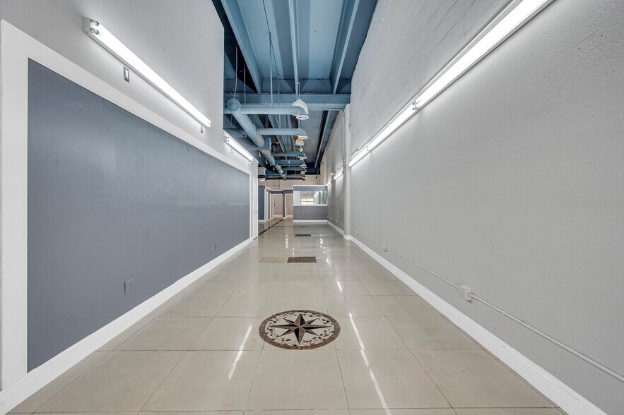 More Photos Of 4720-4796 NW 167th St, Miami Gardens Storefront Retail Office For Lease