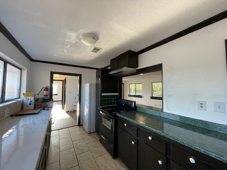 More Photos Of 613 Central Texas Expy, Lampasas Multifamily For Sale