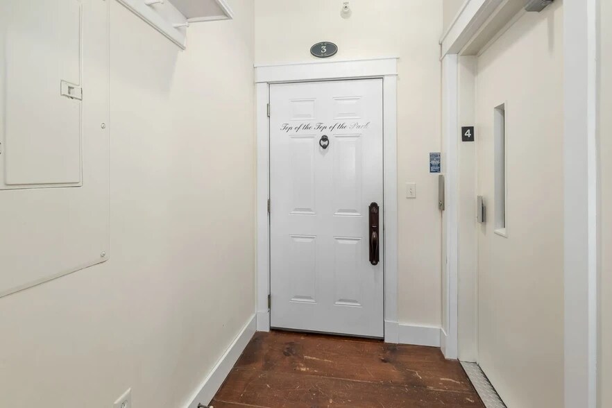 More Photos Of 31 Huntington Pl, Rochester Apartments For Sale