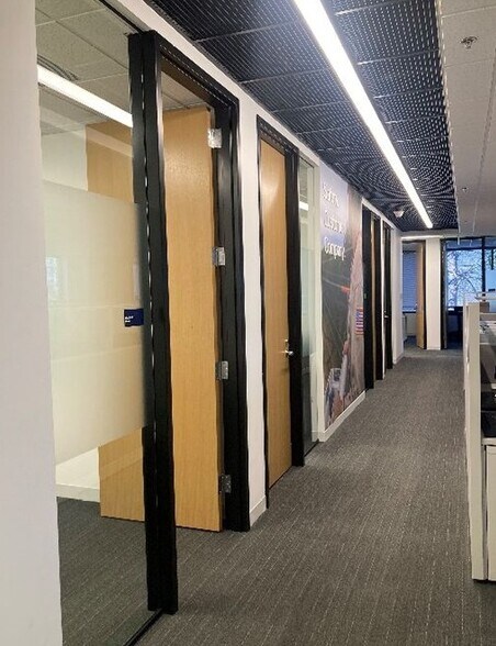 More Photos Of 3100 Interstate N Cir, Atlanta Office For Lease