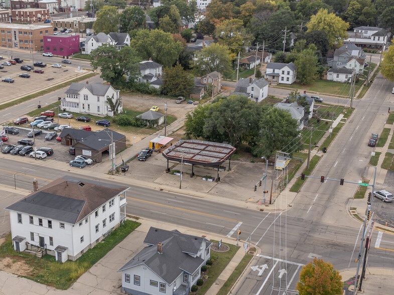 More Photos Of 220 N Galena Ave, Freeport Land For Sale