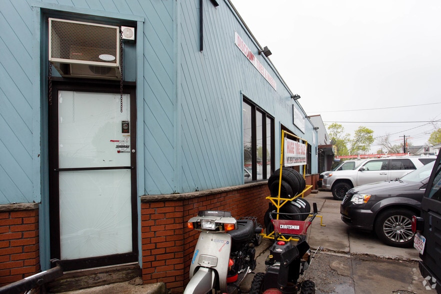 More Photos Of 30 Harvard Ave, Medford Auto Repair For Sale