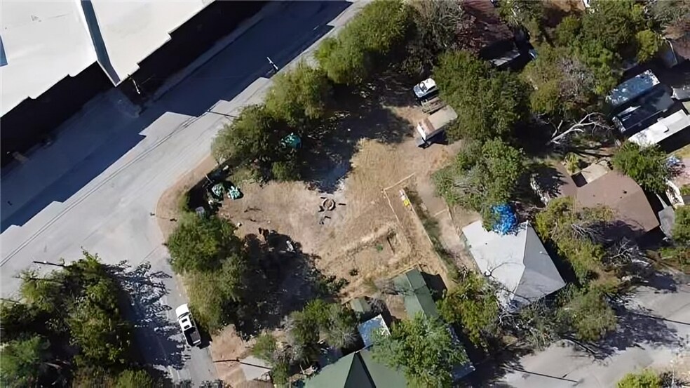 More Photos Of 131 & 123 Seguin St, San Antonio Land For Lease