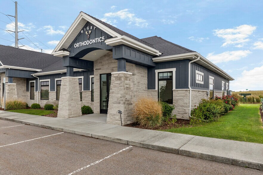 More Photos Of 688 Rigby Lake Dr, Rigby Healthcare For Sale