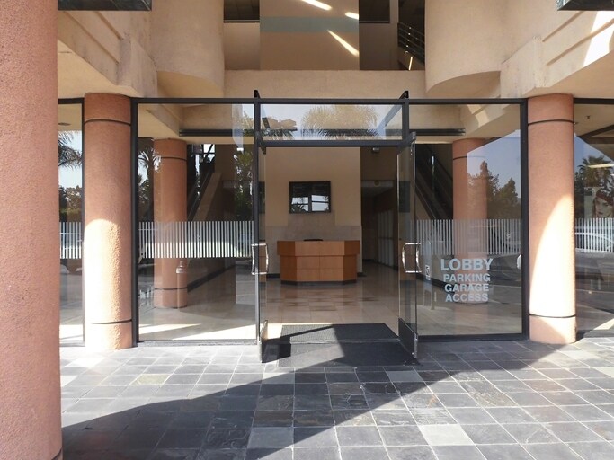 More Photos Of Huntington Dr @ Huntington Dr. & 5th Ave., Arcadia Unknown For Lease