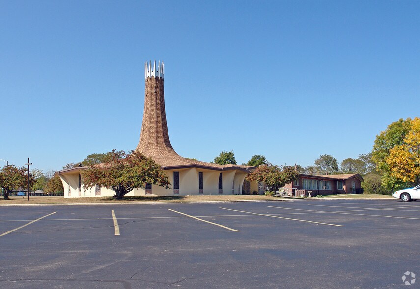 More Photos Of 125 Wilson Park Dr, Dayton Religious Facility For Sale