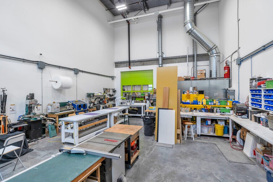 More Photos Of 5491 Regent St, Burnaby Distribution For Sale