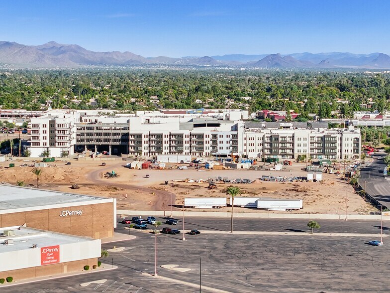 More Photos Of 12621 N Paradise Village Pky W, Phoenix Service Station For Sale