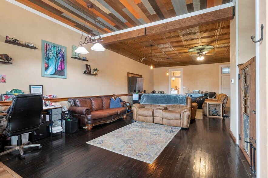 More Photos Of 412-414 Main St, Windom Restaurant For Sale